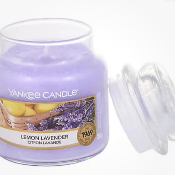 2 Yankee Candles Lemon Lavender Scented Small Jars 3.7 oz Each - Picture 6 of 6